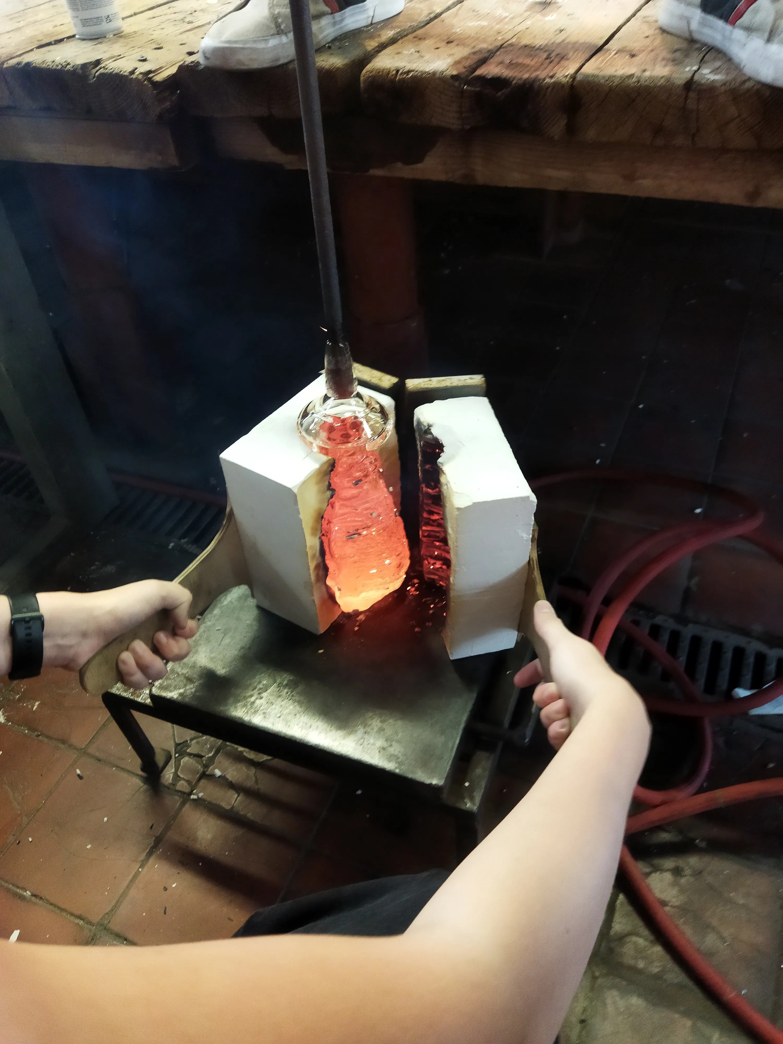 Vase GLACIAR – Hand-blowing the glass