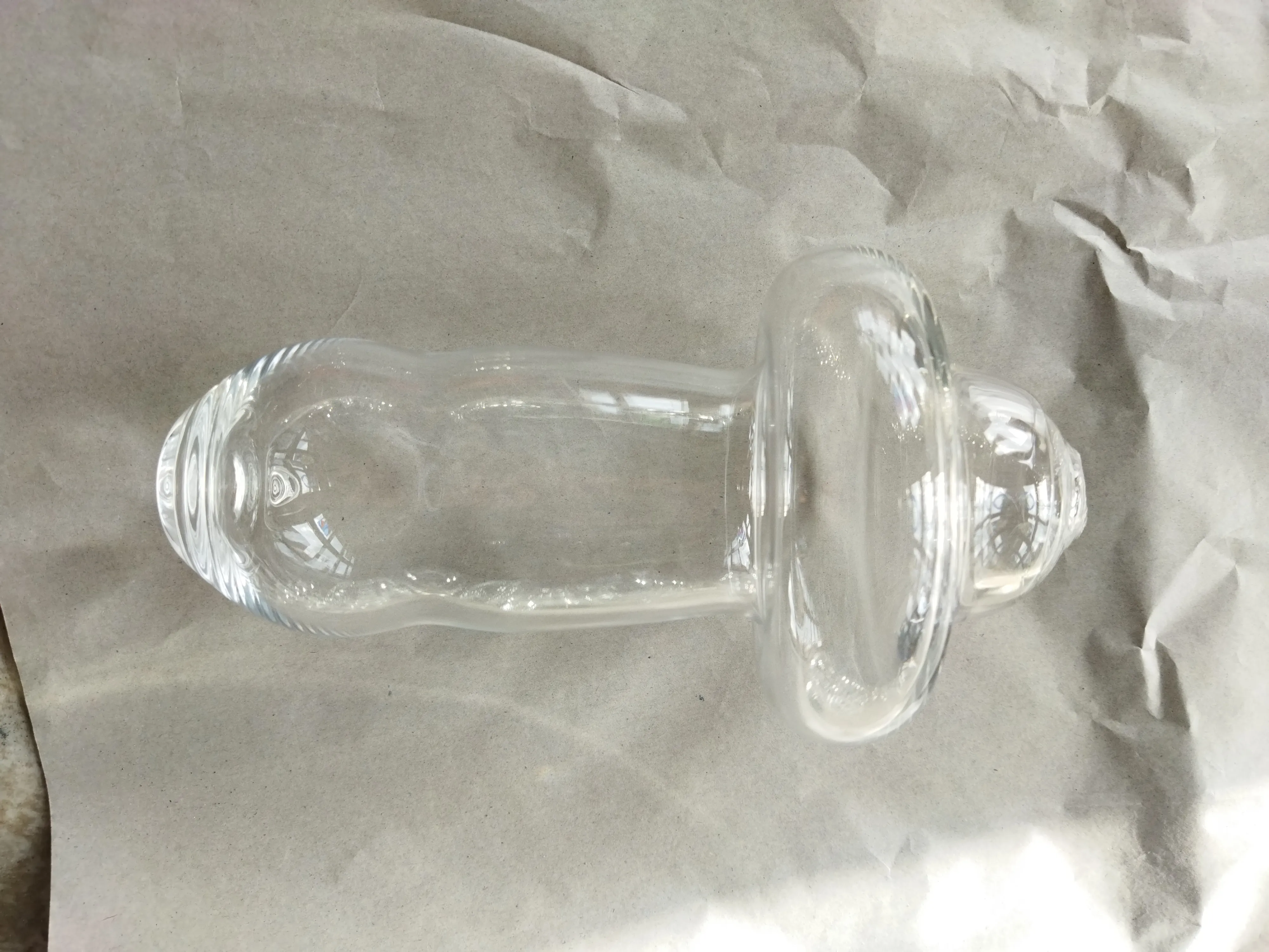 Glass AUREA – A glass with a punty