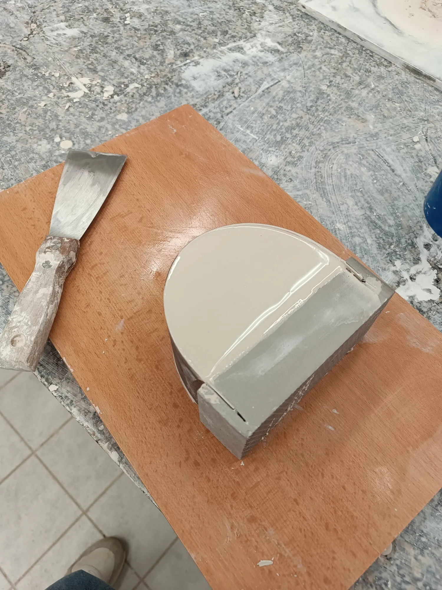 Mug ESENTIA – The mould for the handle