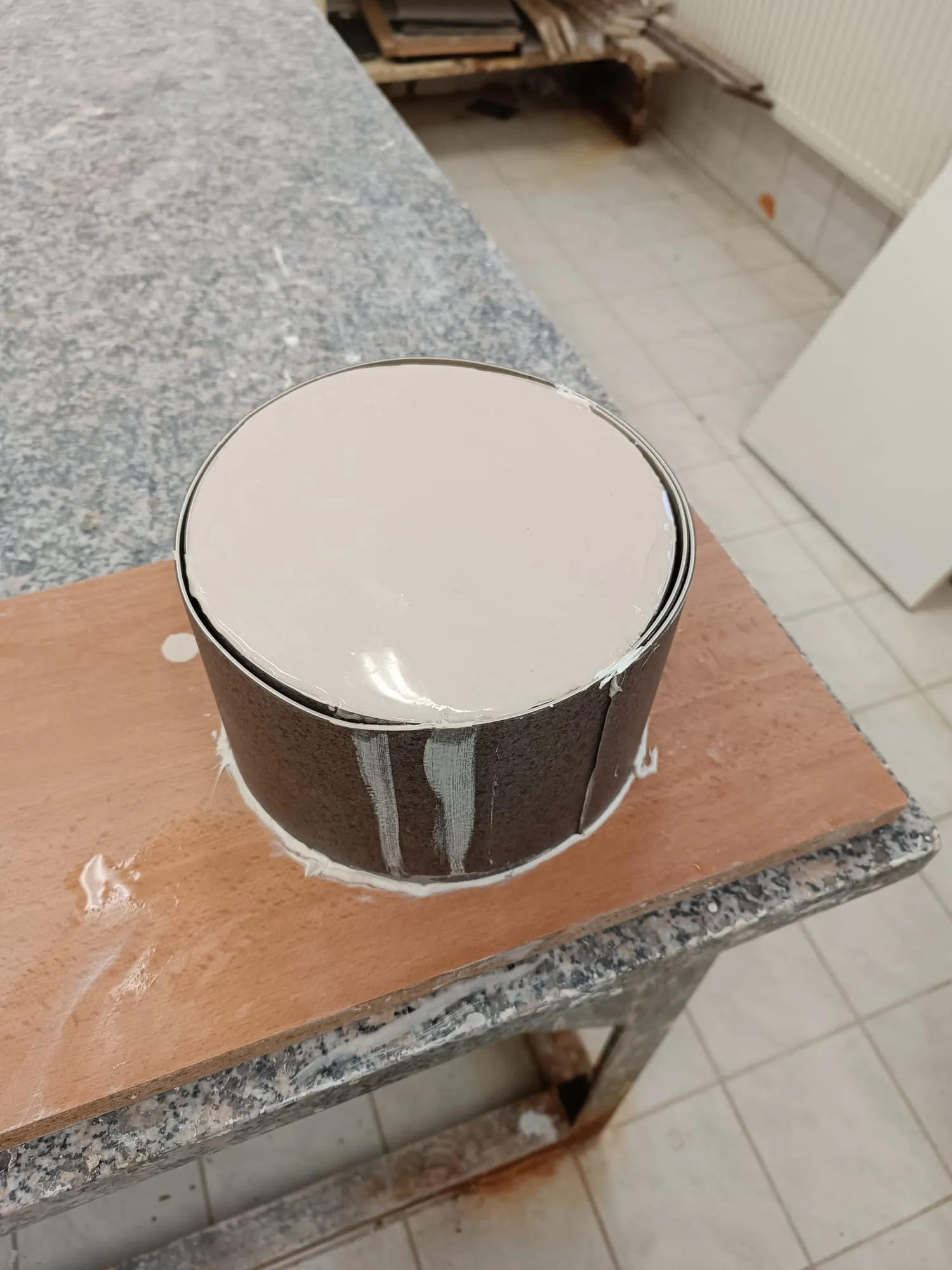 Mug ESENTIA – Creating the plaster mould